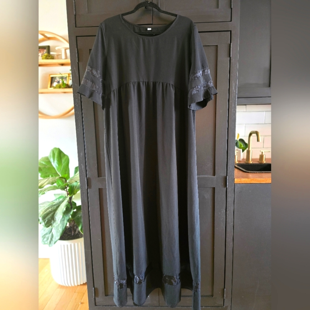 Black Elegant Dress